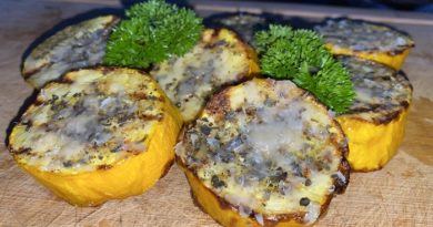 Leckere Knoblauch-Zwiebel Zuccini mit Parmesan – Einfaches Grillen